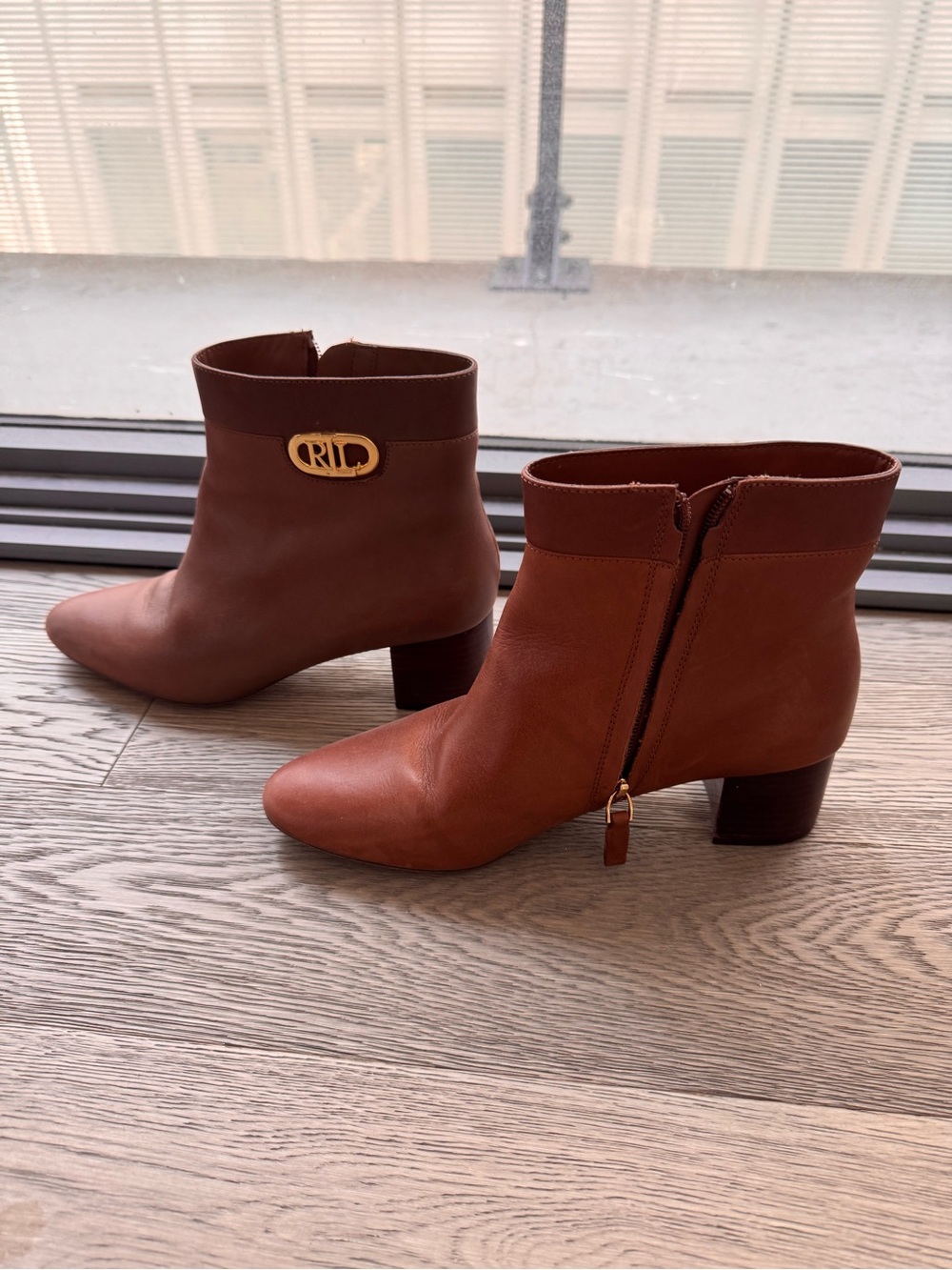 Ralph Lauren Brown Leather Boots with Gold Logi - Picture 2 of 6
